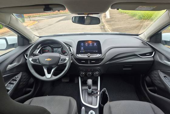CHEVROLET ONIX 1.0 TURBO FLEX PLUS LT AUTOMÁTICO CHEVROLET ONIX 1.0 TURBO FLEX PLUS LT AUTOMÁTICO